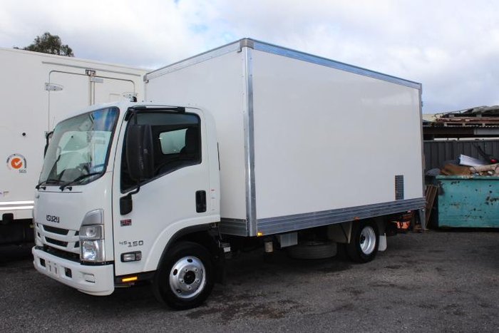 2023 Isuzu N Series NNR 45-150 Vanpack WHITE