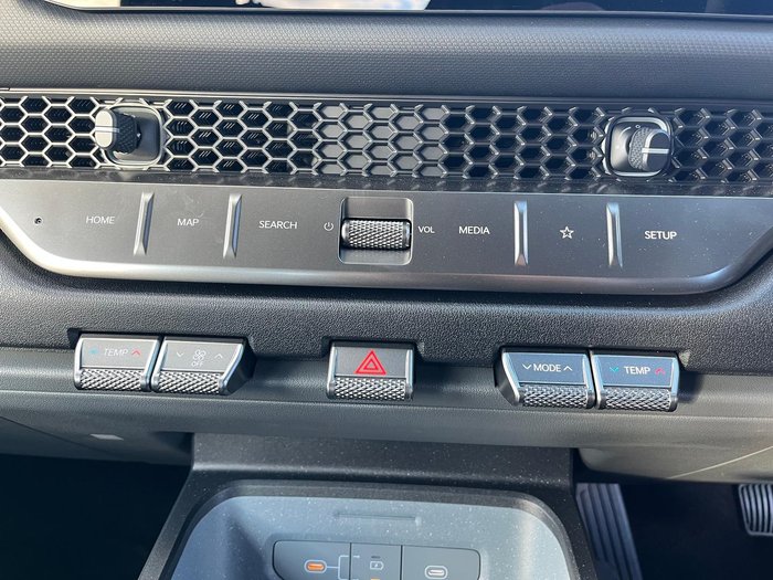 2025 Kia Tasman S