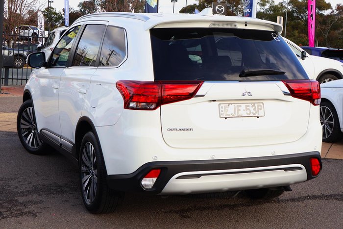 2020 Mitsubishi Outlander LS