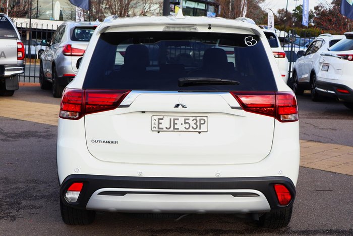 2020 Mitsubishi Outlander LS