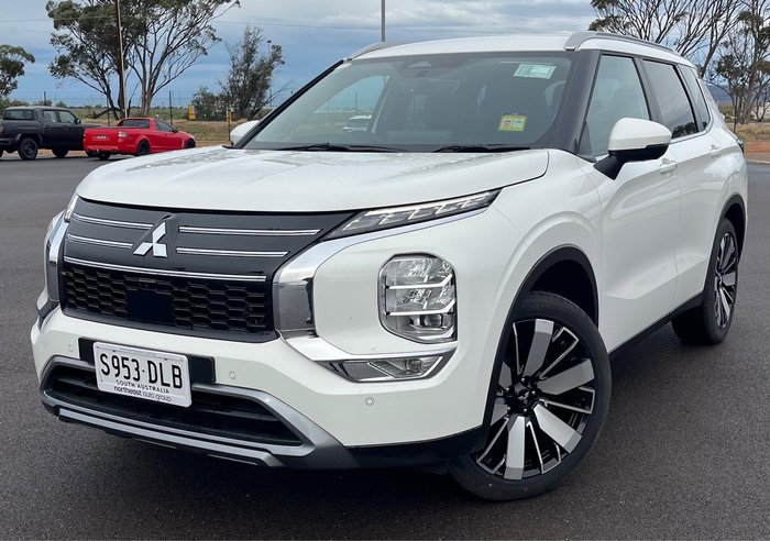2025 Mitsubishi Outlander Aspire