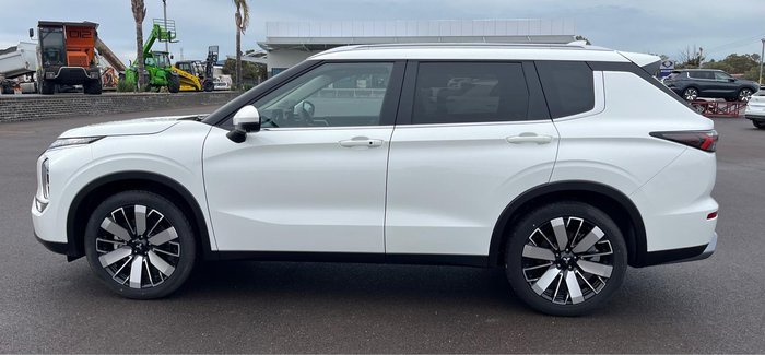 2025 Mitsubishi Outlander Aspire