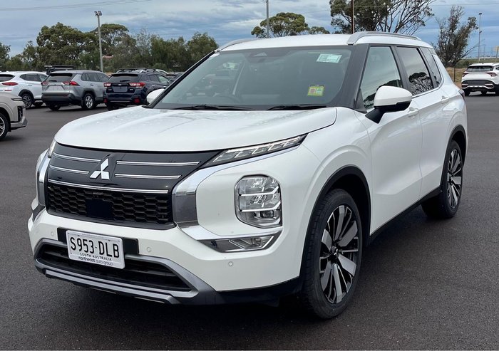 2025 Mitsubishi Outlander Aspire