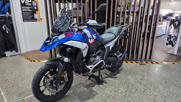 2026 BMW Motorrad R 1300 GS RACINGBLUE METALLIC