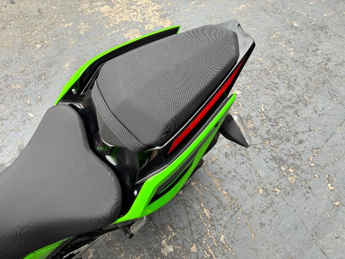 2023 Kawasaki NINJA 400 GREEN