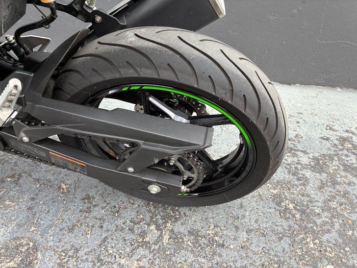 2023 Kawasaki NINJA 400 GREEN