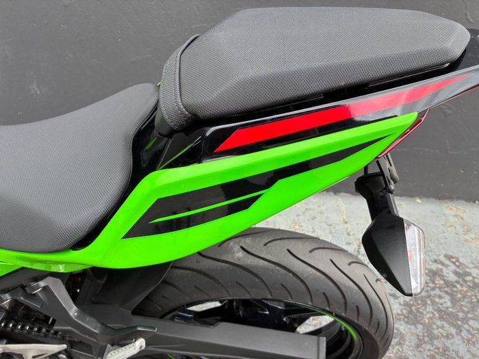2023 Kawasaki NINJA 400 GREEN