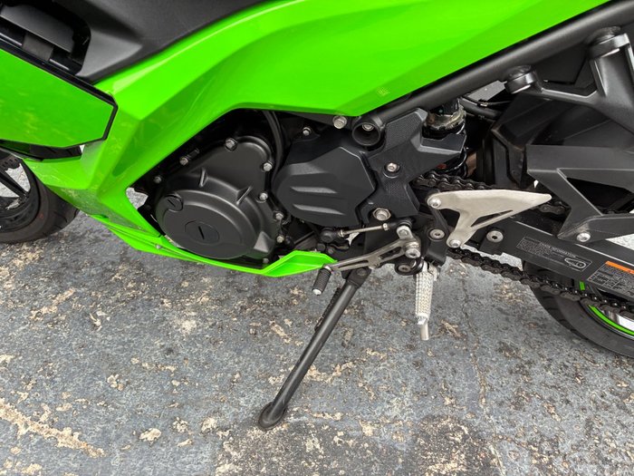 2023 Kawasaki NINJA 400 GREEN