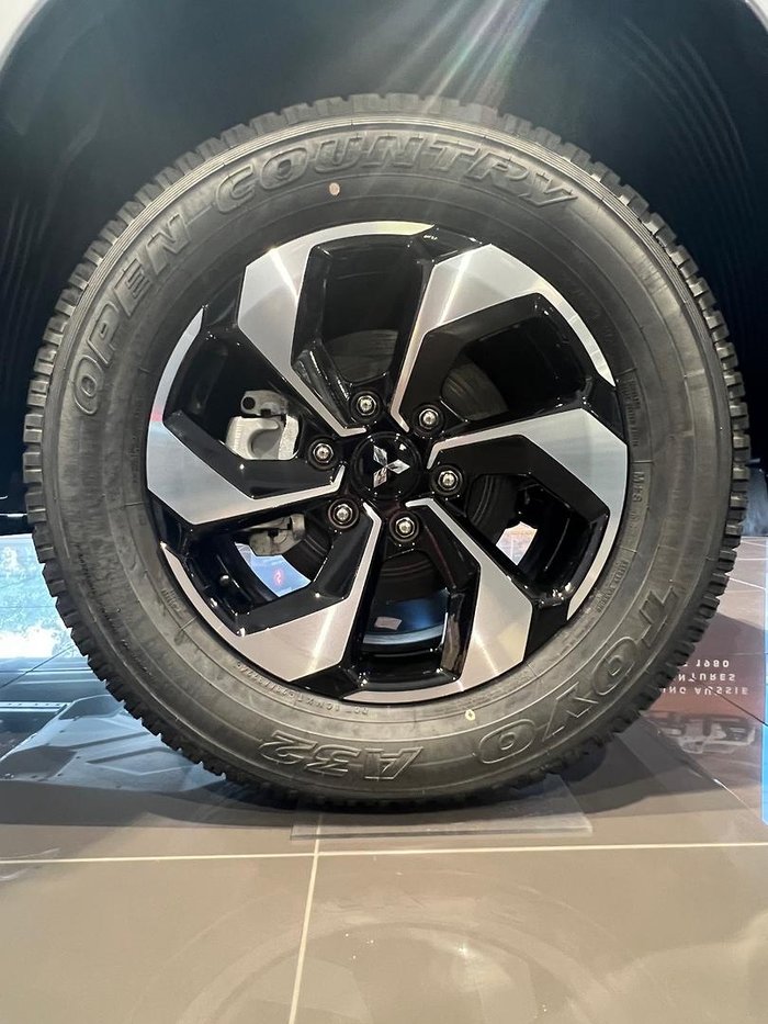 2024 Mitsubishi Pajero Sport Exceed QG MY25 4X4 Dual Range Blade Silver