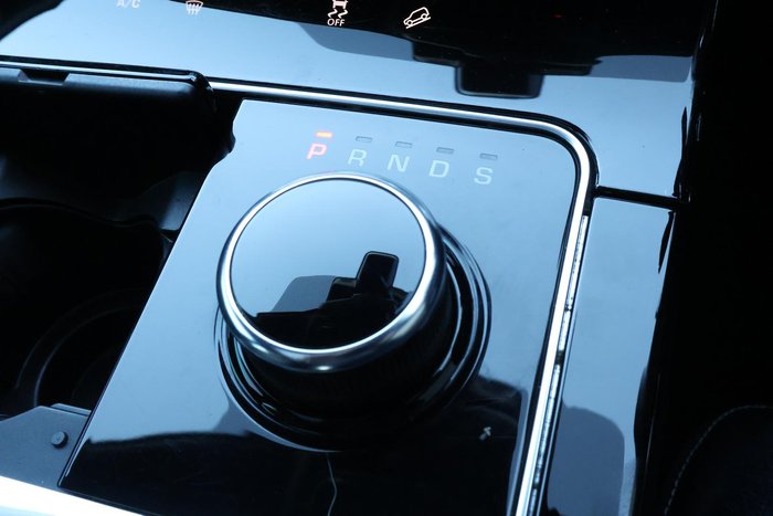 2019 Land Rover Range Rover Velar D300 R-Dynamic HSE