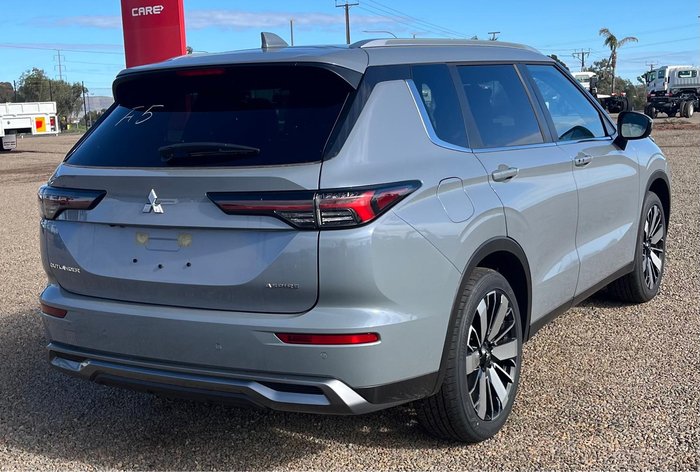 2025 Mitsubishi Outlander Aspire