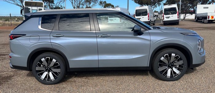2025 Mitsubishi Outlander Aspire