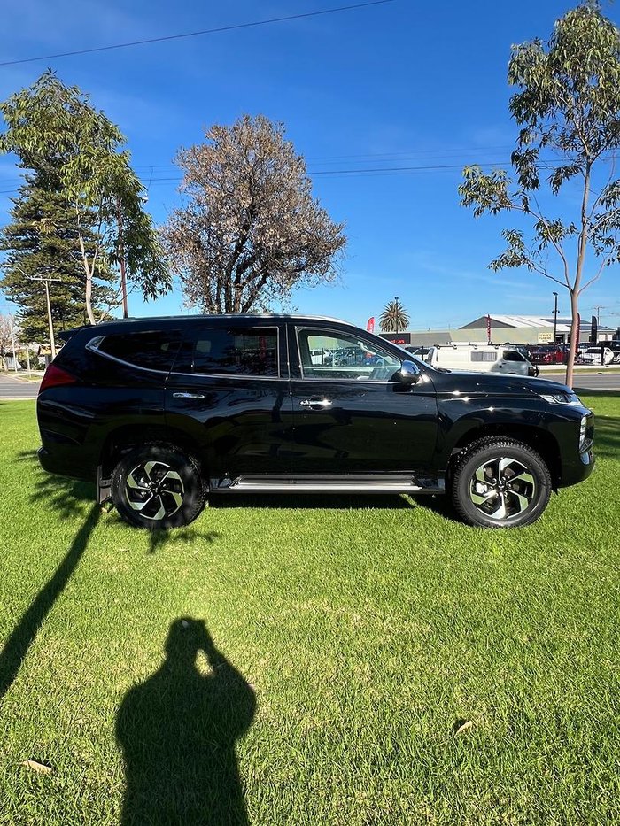 2024 Mitsubishi Pajero Sport Exceed