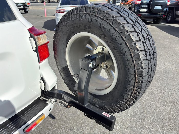 2013 Toyota Landcruiser GX