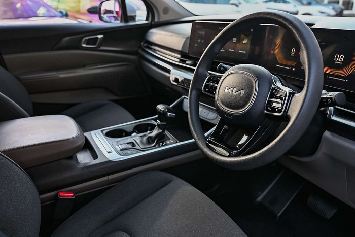 2024 Kia Carnival S