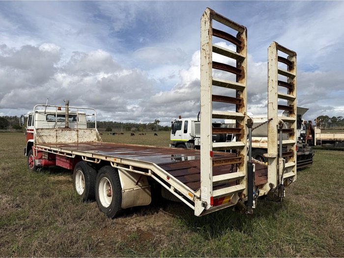1989 International Acco 2250D