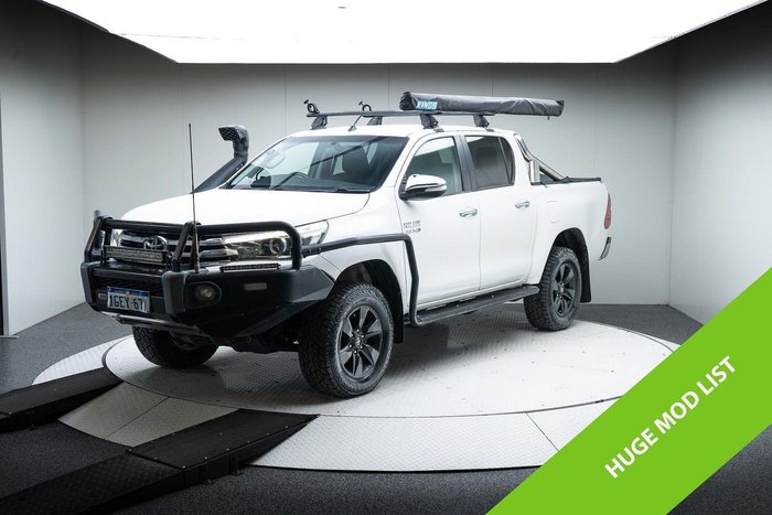 2015 Toyota Hilux SR5