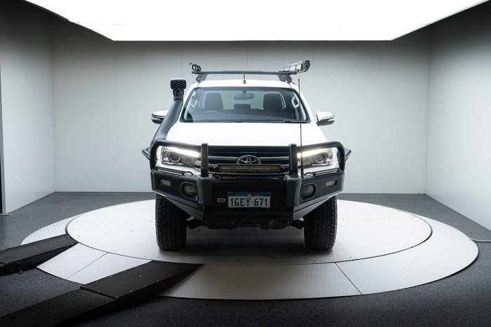2015 Toyota Hilux SR5