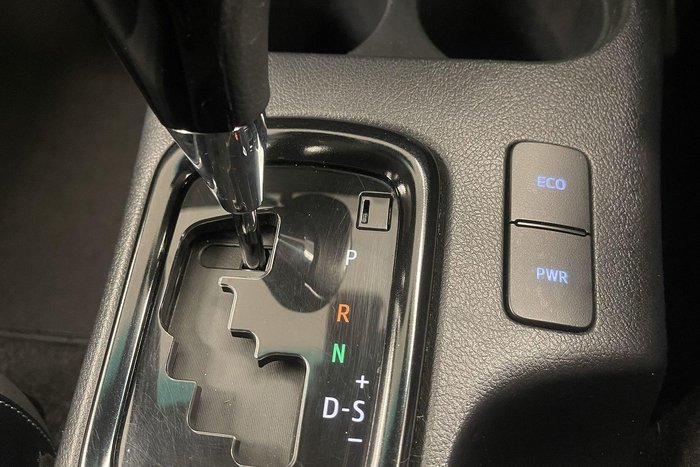 2021 Toyota Hilux Rogue GUN126R 4X4 Dual Range White