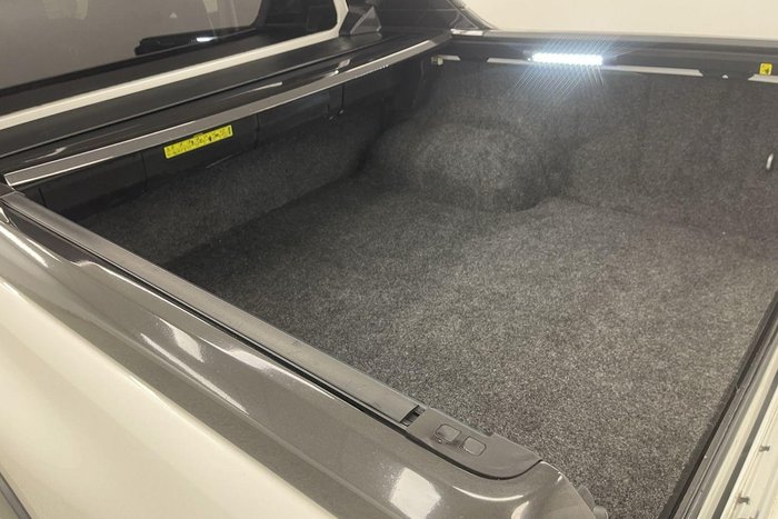 2021 Toyota Hilux Rogue GUN126R 4X4 Dual Range White