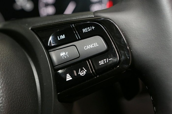 2025 Honda HR-V e:HEV X