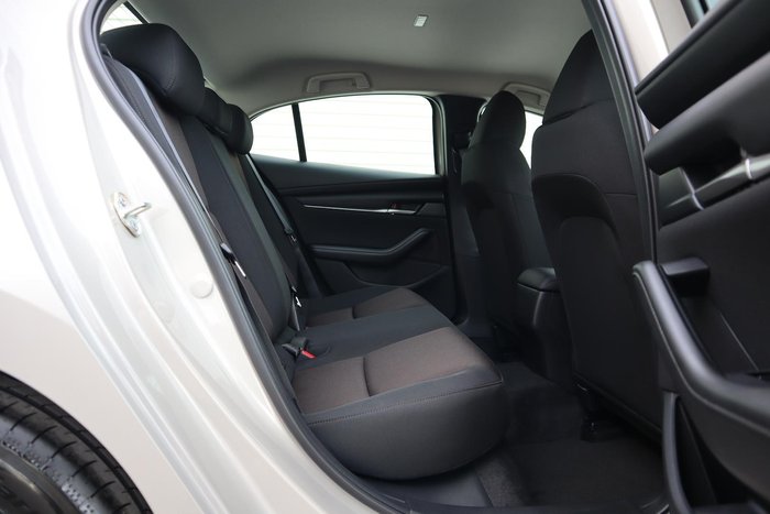 2025 Mazda 3 G20 Pure