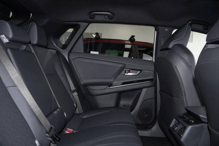 2025 Subaru Solterra AWD