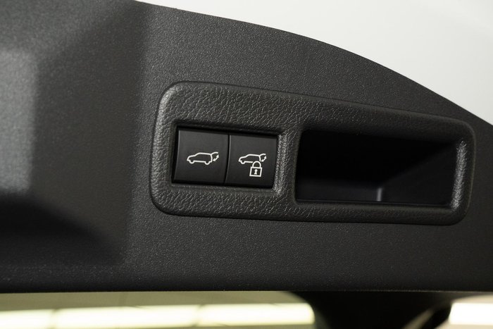 2025 Subaru Solterra AWD