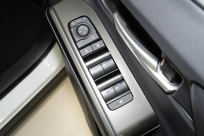 2025 Subaru Solterra AWD