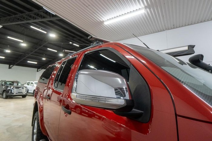 2012 Nissan Navara ST-X