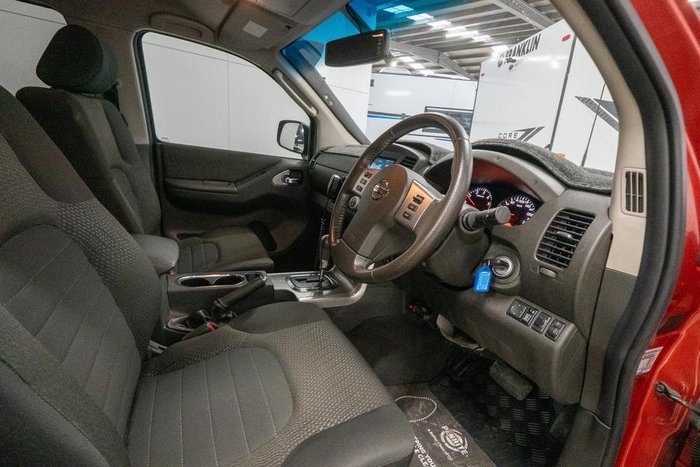 2012 Nissan Navara ST-X