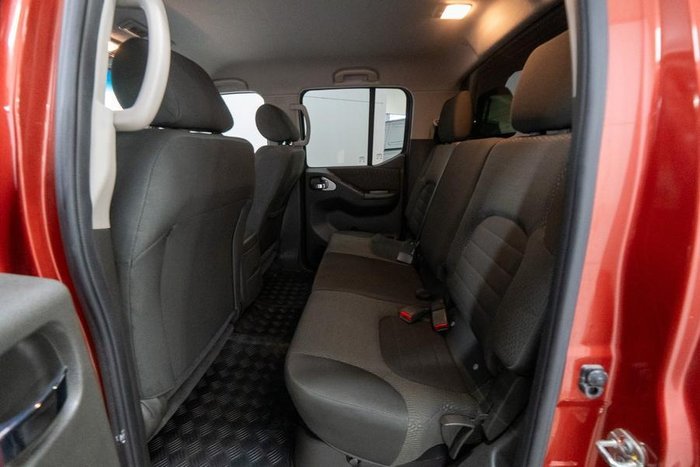 2012 Nissan Navara ST-X