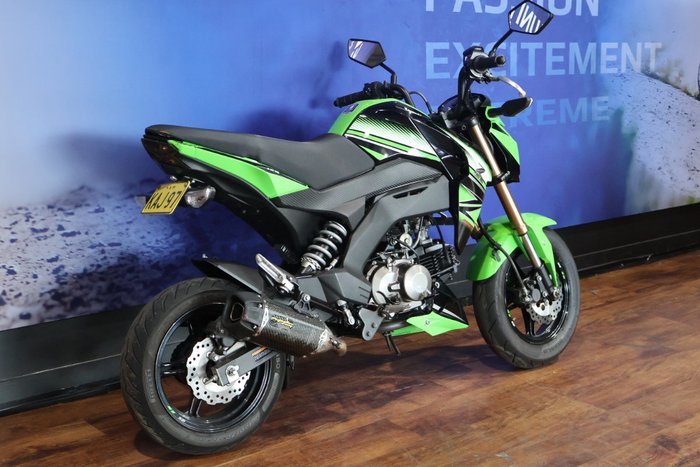 2017 Kawasaki Z125 PRO Green