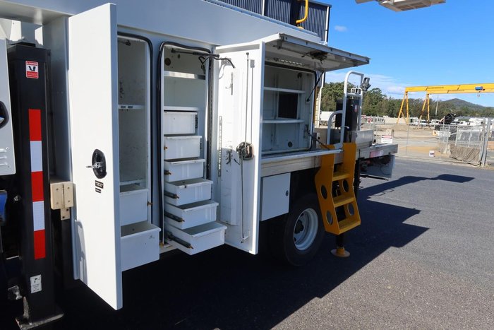 2014 Isuzu F Series FRR 500