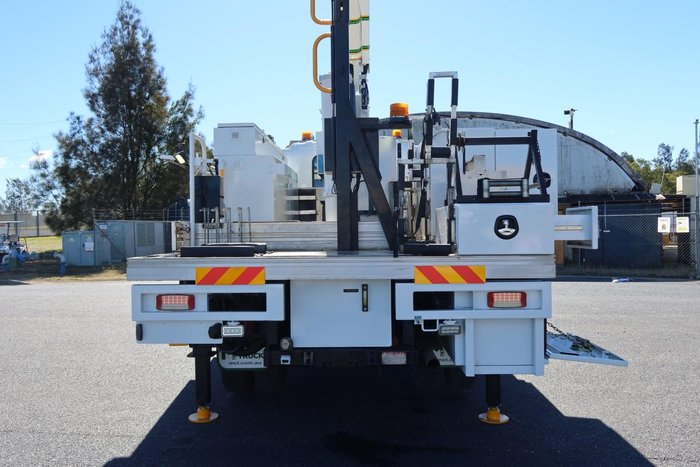 2014 Isuzu F Series FRR 500