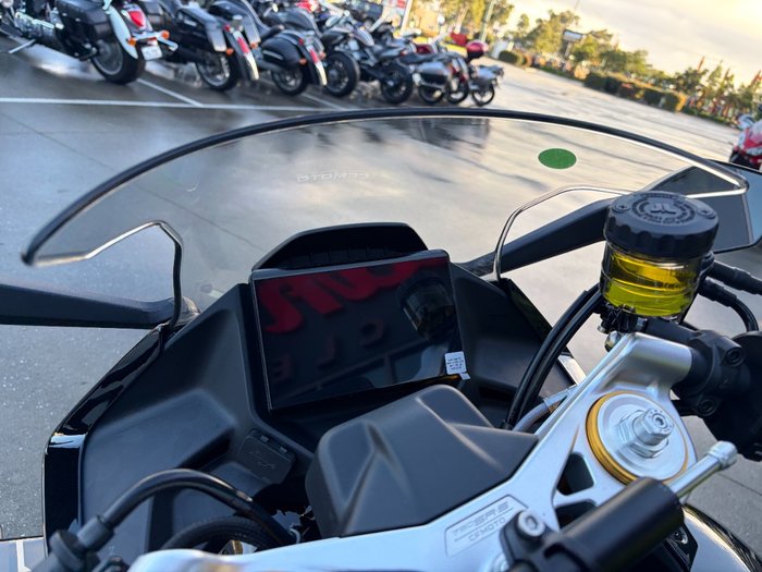 2026 CFMOTO 2026 Cf Moto 750CC 750SR-S