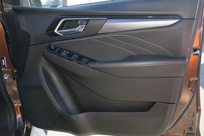 2022 Isuzu MU-X LS-T