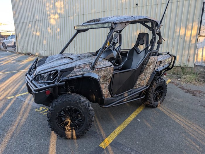 2014 BRP COMMANDER 1000 XT CAMO