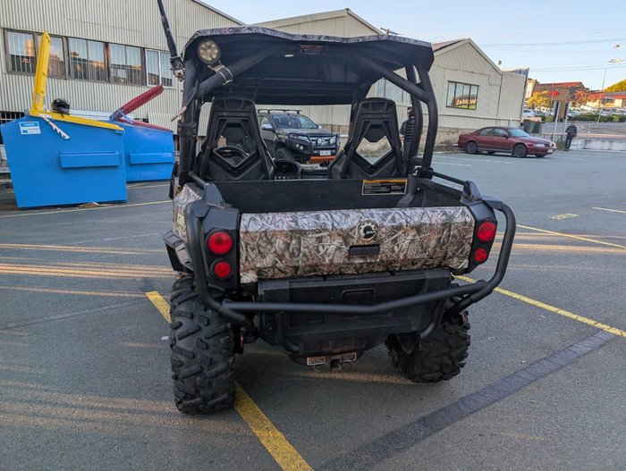 2014 BRP COMMANDER 1000 XT CAMO