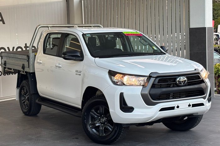 2023 Toyota Hilux SR