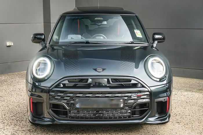 2026 MINI Cooper JCW Favoured