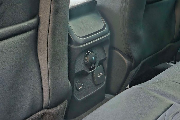 2025 Ford Everest Trend