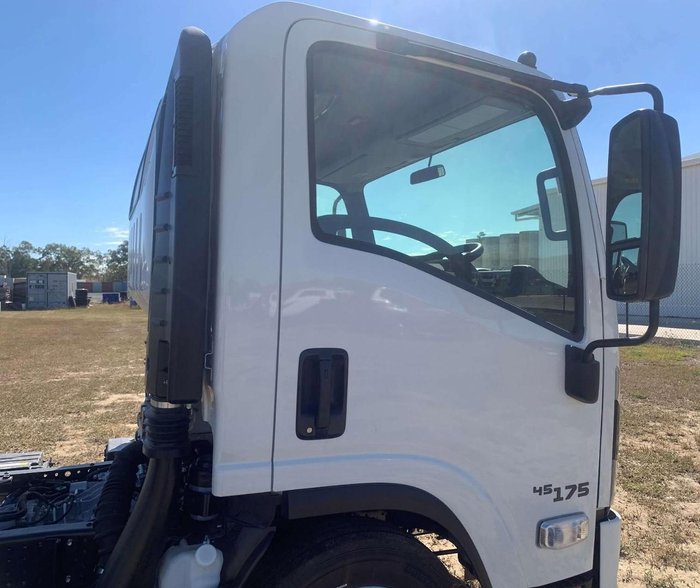 2026 Isuzu Npr 45/65-175 Dt D34