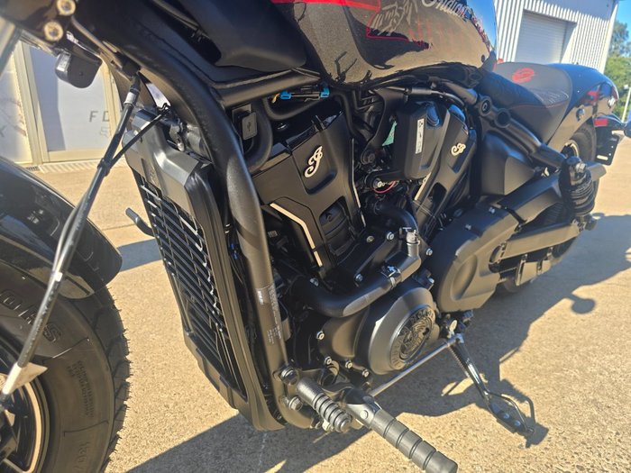 2026 Indian Scout Bobber 125th Anniversary BLACK CRYSTAL