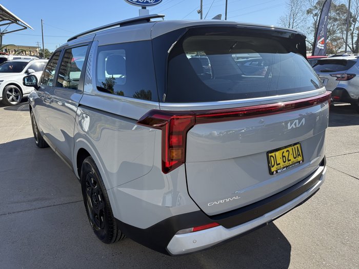 2023 Kia Carnival