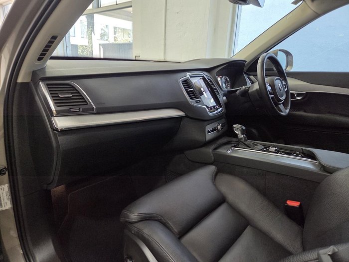 2020 Volvo XC90 D5 Momentum