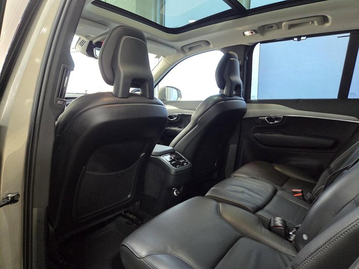 2020 Volvo XC90 D5 Momentum