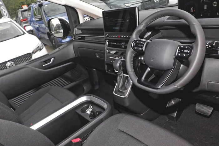 2026 Hyundai STARIA LOAD