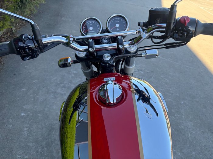 2025 Royal Enfield INTERCEPTOR 650 E5 CLASSIC