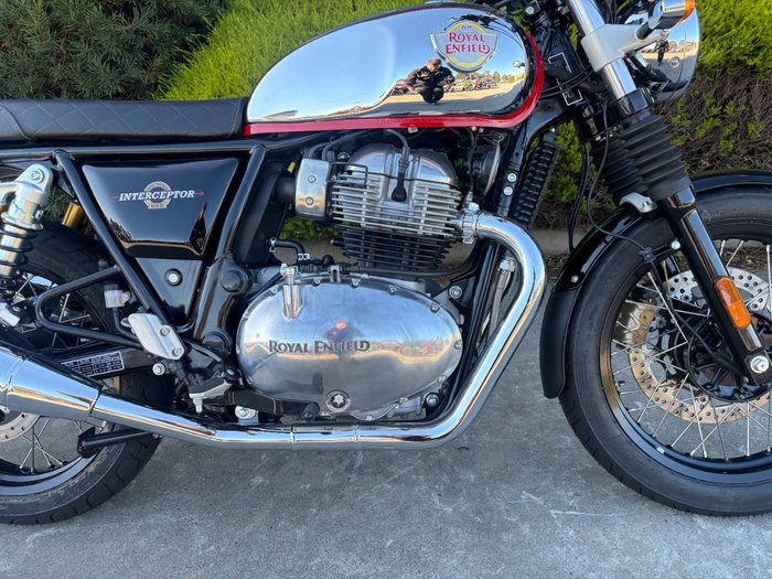 2025 Royal Enfield INTERCEPTOR 650 E5 CLASSIC